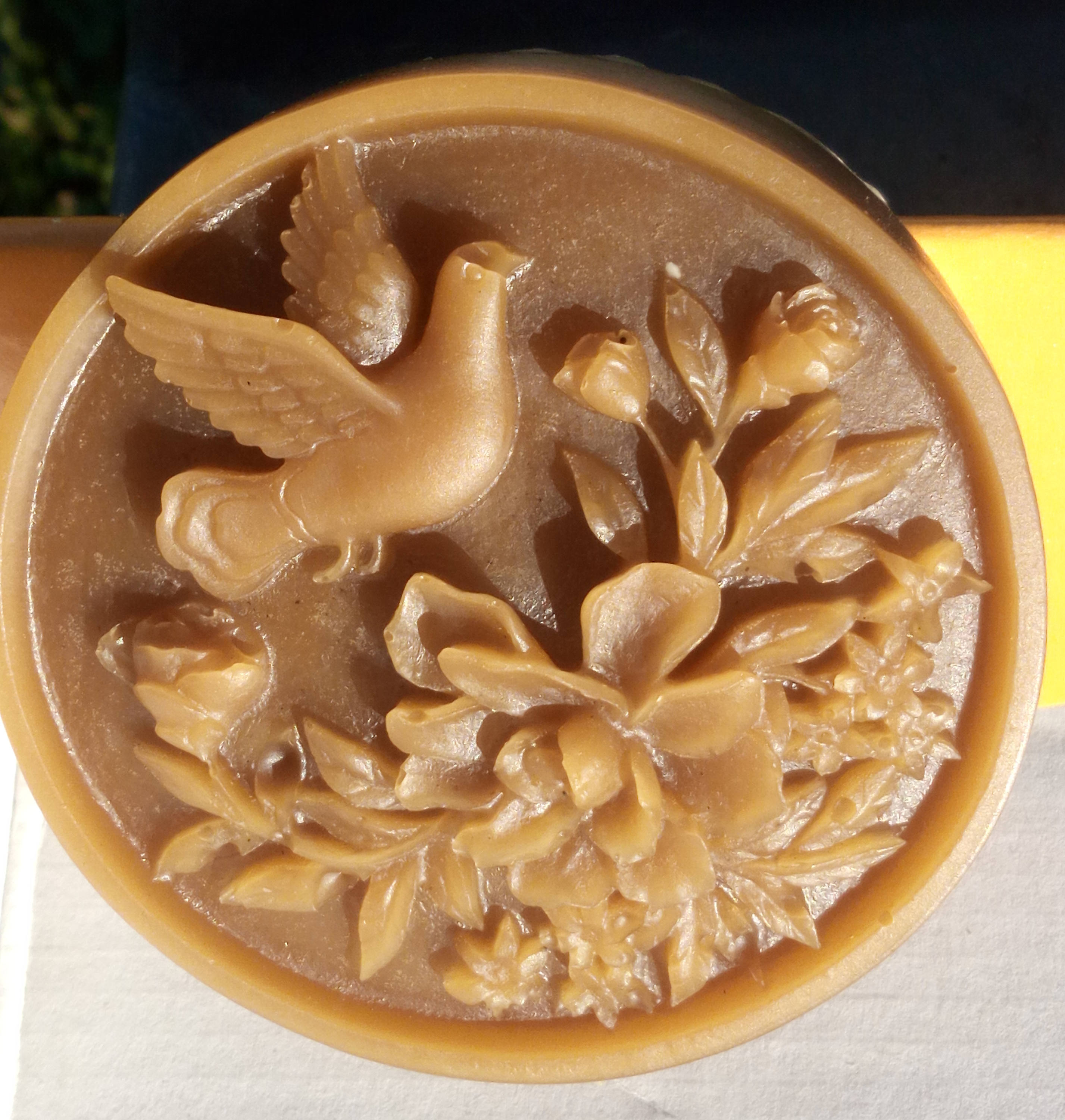 Bougie en Pure Cire d'abeille - Macaron Colombe