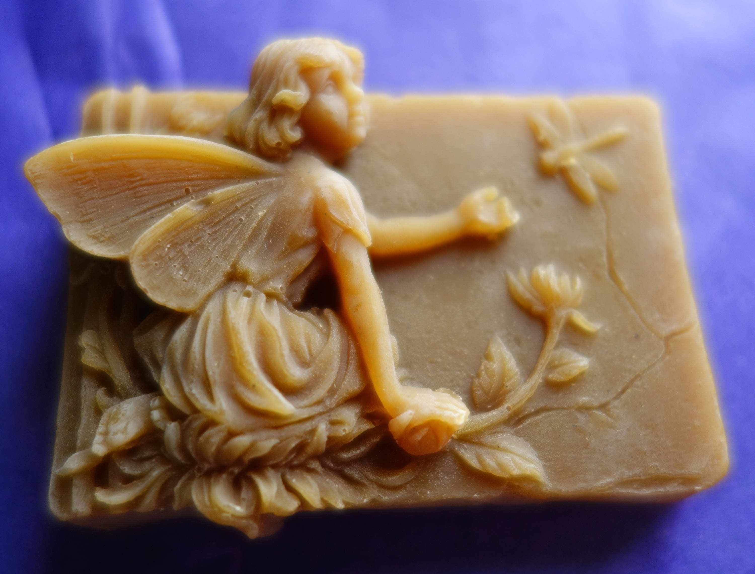 Plaque en Cire d'abeille Naturelle, Motif Fée/ Libellule