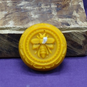 pure beeswax candle &quot;bee medallion&quot;