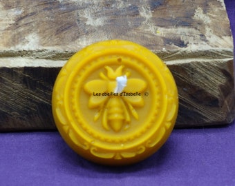 pure beeswax candle &quot;bee medallion&quot;