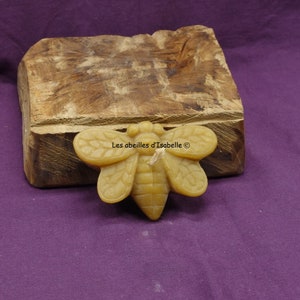 pure beeswax candle &quot;flat bee&quot;