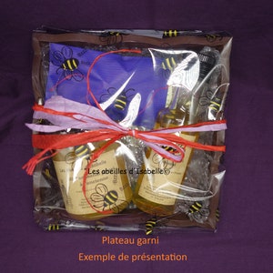 “Lovers bears” tray garnished with beehive products