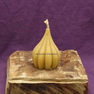 pure beeswax candle, &quot;fluted drop&quot; pattern