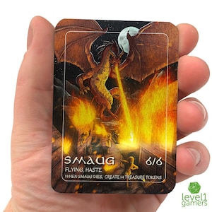 Tarjeta mágica de ficha de metal de Smaug / Diseño de proxy dibujado a mano y prensado a mano sobre una tarjeta de metal de aluminio / Regalos para fanáticos de Magic: The Gathering