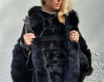 Capa tipo poncho de talla única con ribete de piel de zorro negro y cachemira, accesorio de invierno