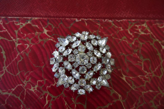 Garne rhinestone brooch pin 40's-60's Glam signed… - image 3