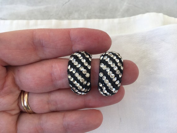 Vintage earrings black hoop clip rhinestones mid-… - image 7