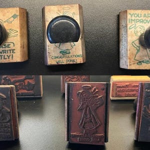 Veel van 6 *GEBRUIKTE* rubberen houten stempels Gefeliciteerd! Goed gedaan! - Je glijdt uit! - Ouder: help alsjeblieft met dit werk! - Goed, maar waar is?
