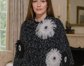 Black and White "Coriandolo" Wool Shawl with Cashmere Flowers
