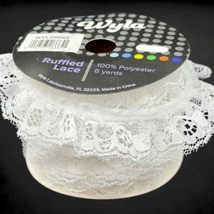 Wyla Medium Width Large Flower Ruffle Lace Trim 1.4" Wide 5 Yards per Spool