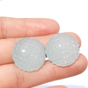 Geschnitzter Edelstein, natürlicher aquablauer Chalcedon, geschnitzte runde Edelsteine, 2 Stück, geschnitzte runde Größe 20 mm