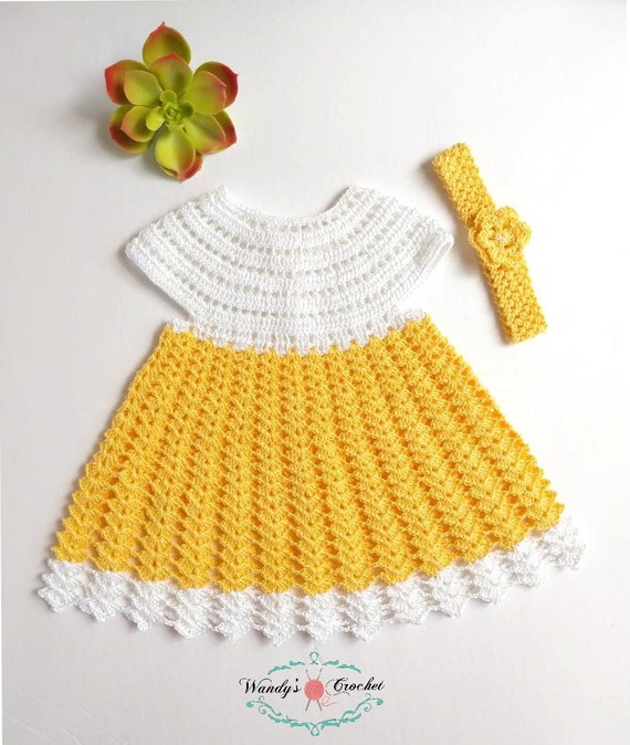 yellow outfit baby girl