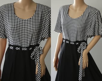 SALE -Cute 80's Black & White Plaid Jumpsuit