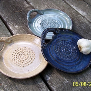 Garlic Grater Dipping Dish