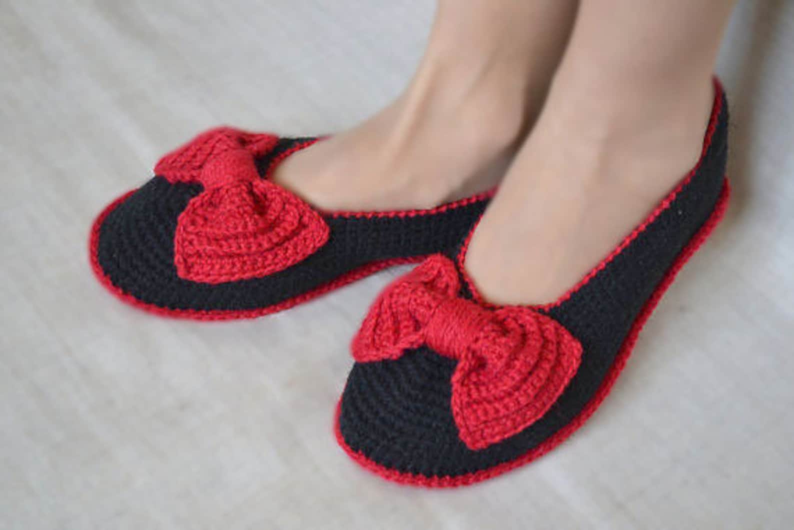 black slippers. knitted ballet shoes. knitting. women's knitted slippers. knitted socks. slippers for youth. slippers, socks