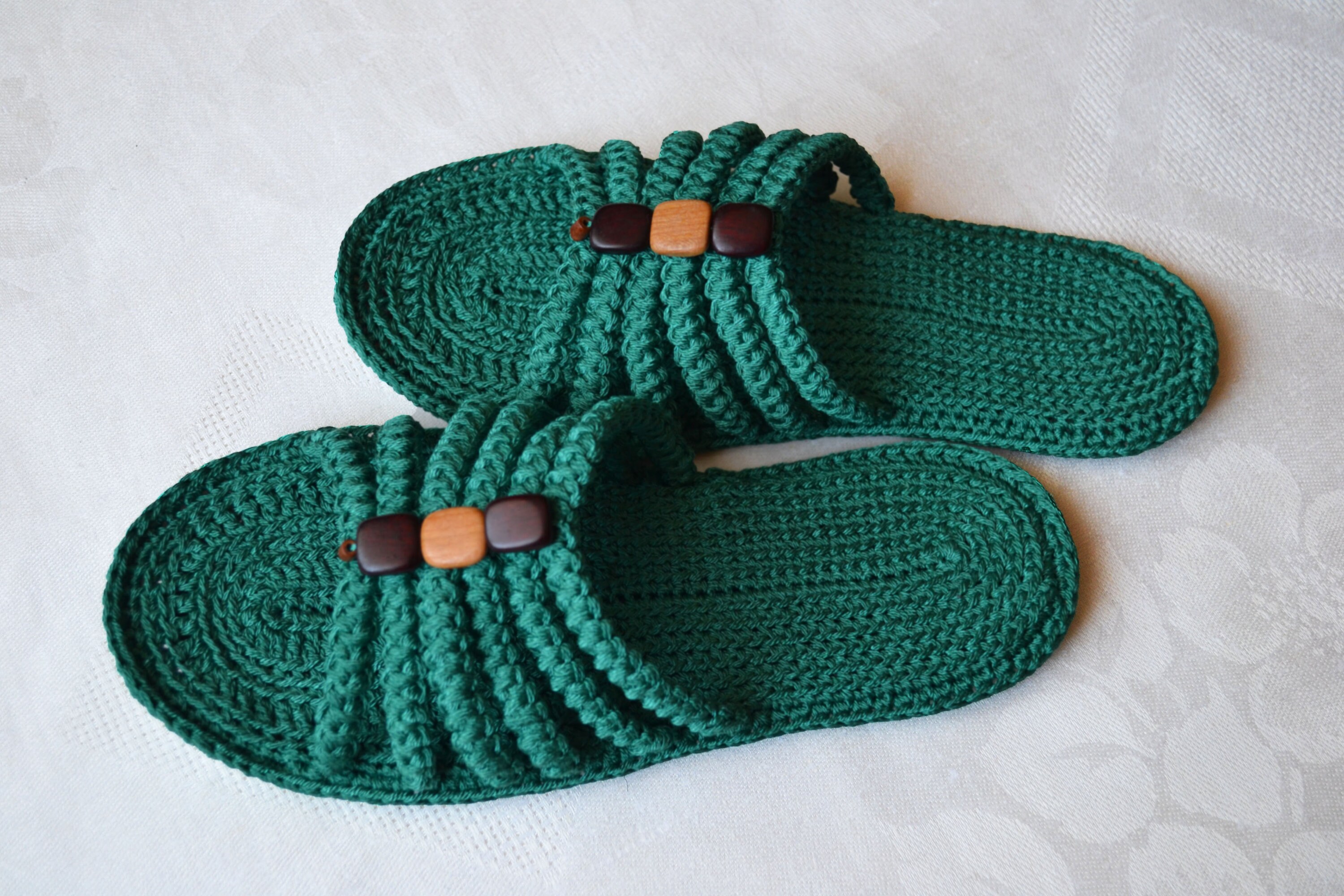Avocado Green Pattern Print Premium Home Slippers