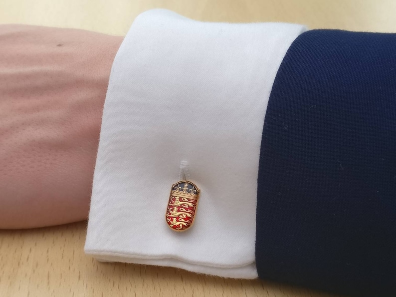 Enamelled Coin Cufflinks One Shilling Shield