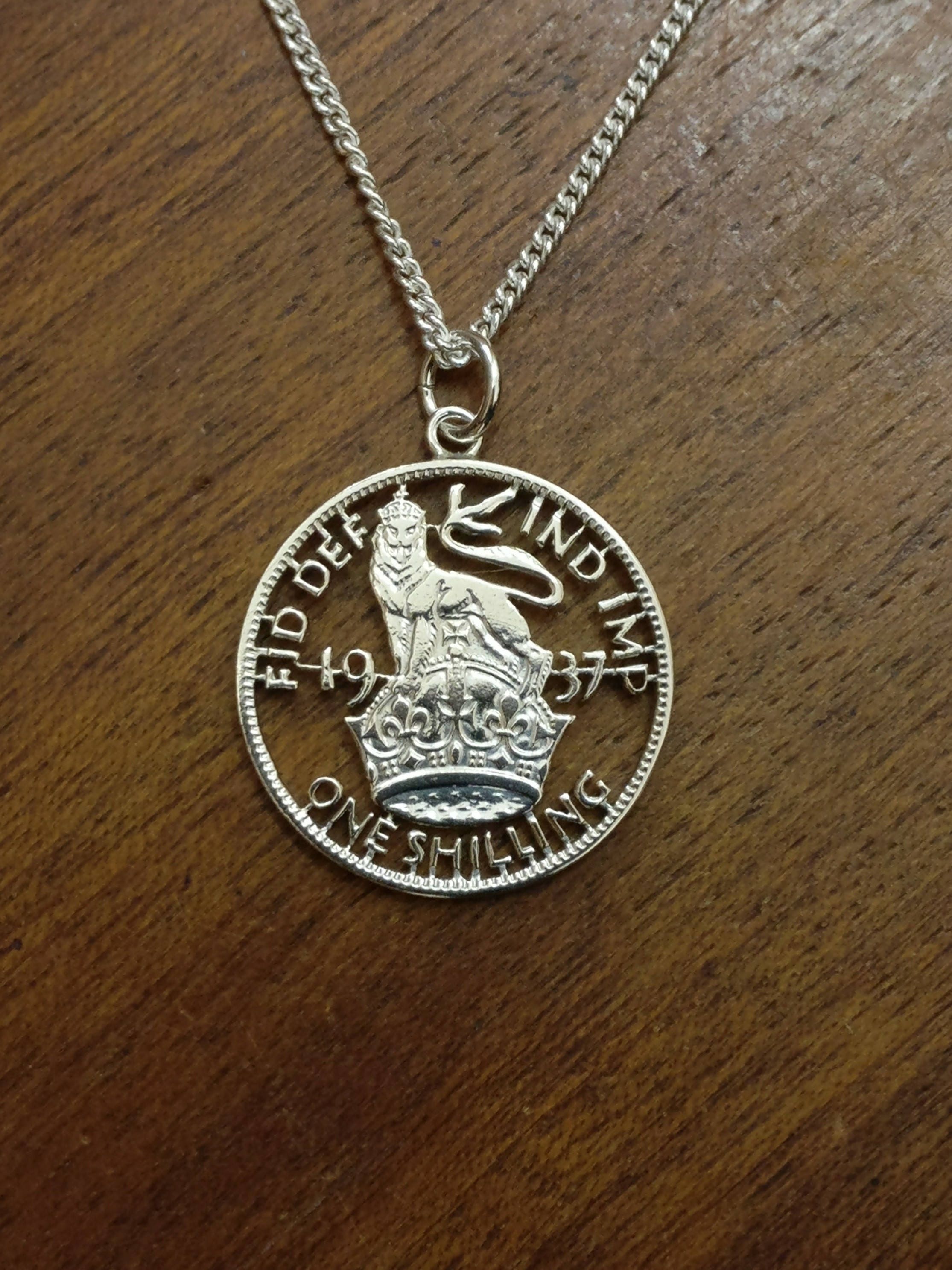 1937年ジョージ6世シルバーシリング - カットアウトコインネックレス - Etsy 日本