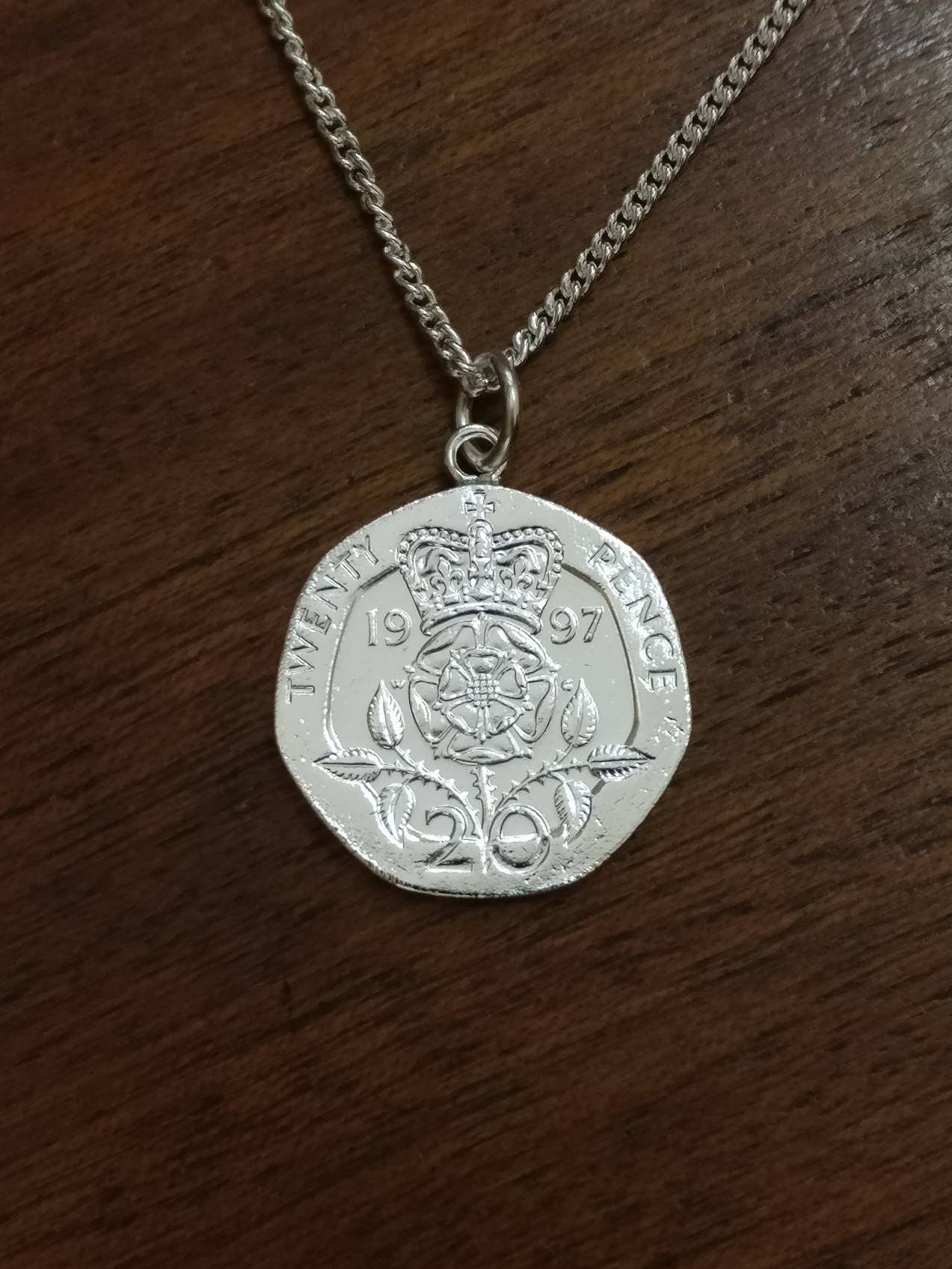 1997年 20ペンス - 銀メッキコインネックレス - Etsy 日本