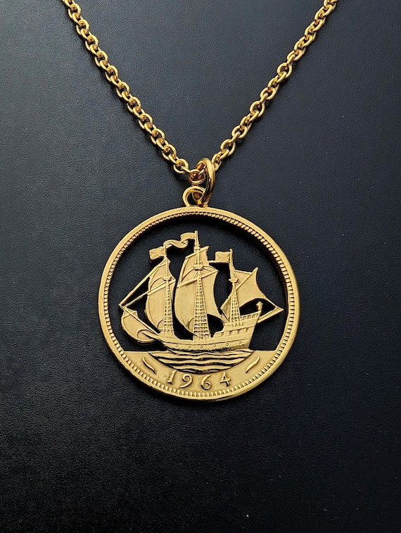 キプロス 帆船と鳩の紋章 カットアウト  ネックレス 金鍍金仕上 新品 キプロス 帆船と鳩の紋章 カットアウト コイン ネックレス 金鍍金仕上