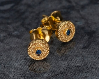Vergoldete Ohrringe mit Zirkonsteinen aus Silber
