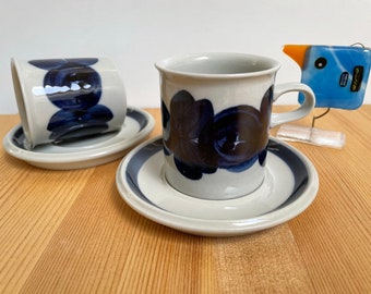 Große Kaffeetasse „Arabien Anemone“ mit Untertasse, entworfen von Ulla Procopé, hergestellt in Finnland, Ulla Procope