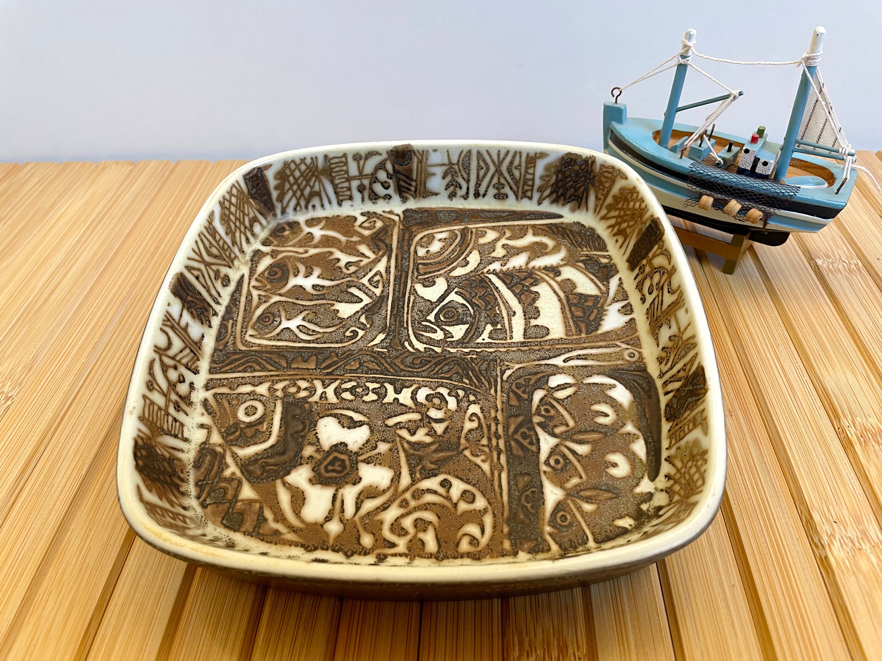 ロイヤルコペンハーゲン BACA 719/2883 Nils Thorsson Royal Copenhagen Baca Fajence Bowl, Number 719 - 2883, Design Nils