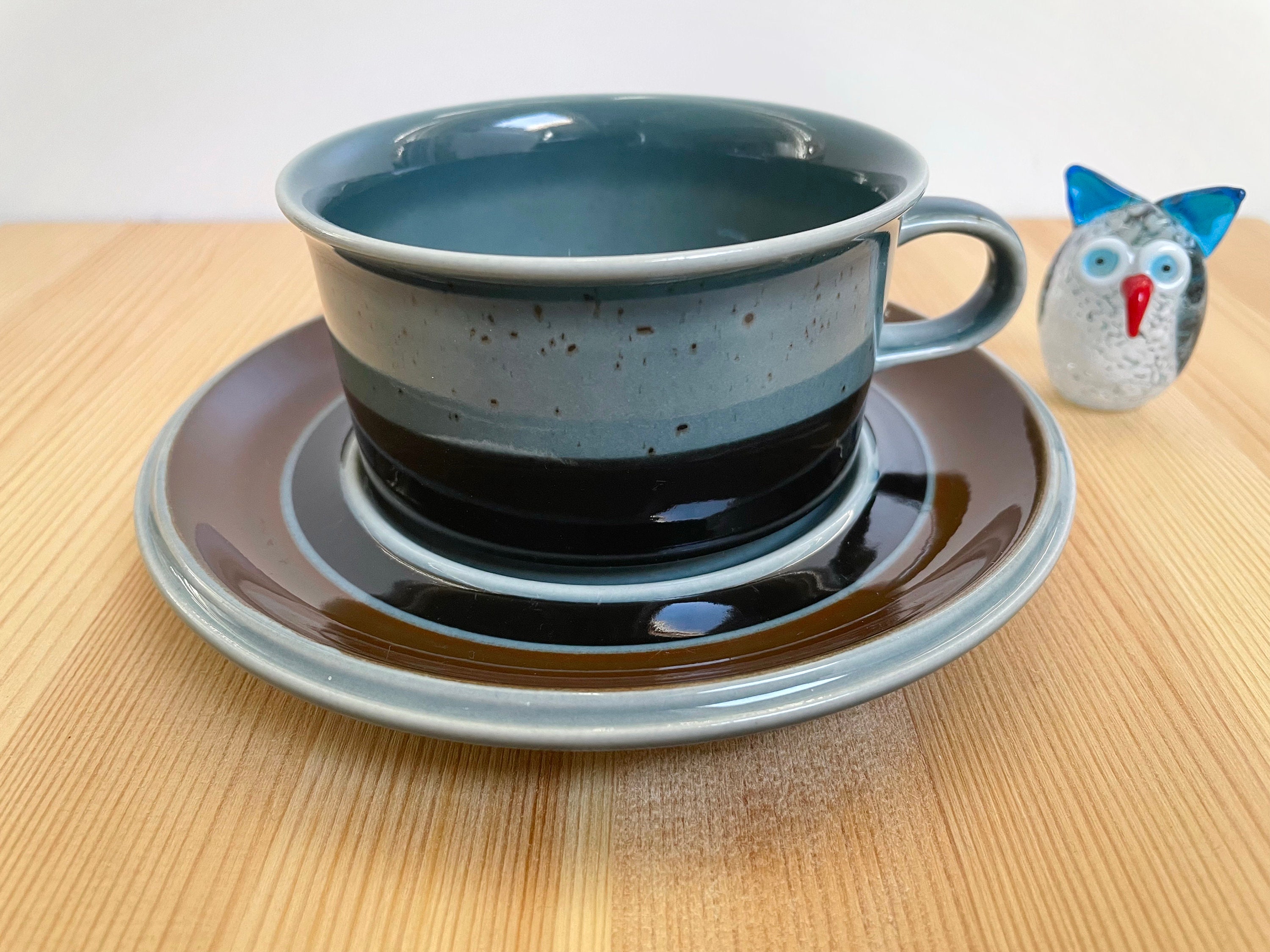 ARABIA / 'Meri' Large Coffee Cup / 70s / Finland / Ulla ARABIA / 'Meri' Large Coffee Cup / 70s / Finland / Ulla