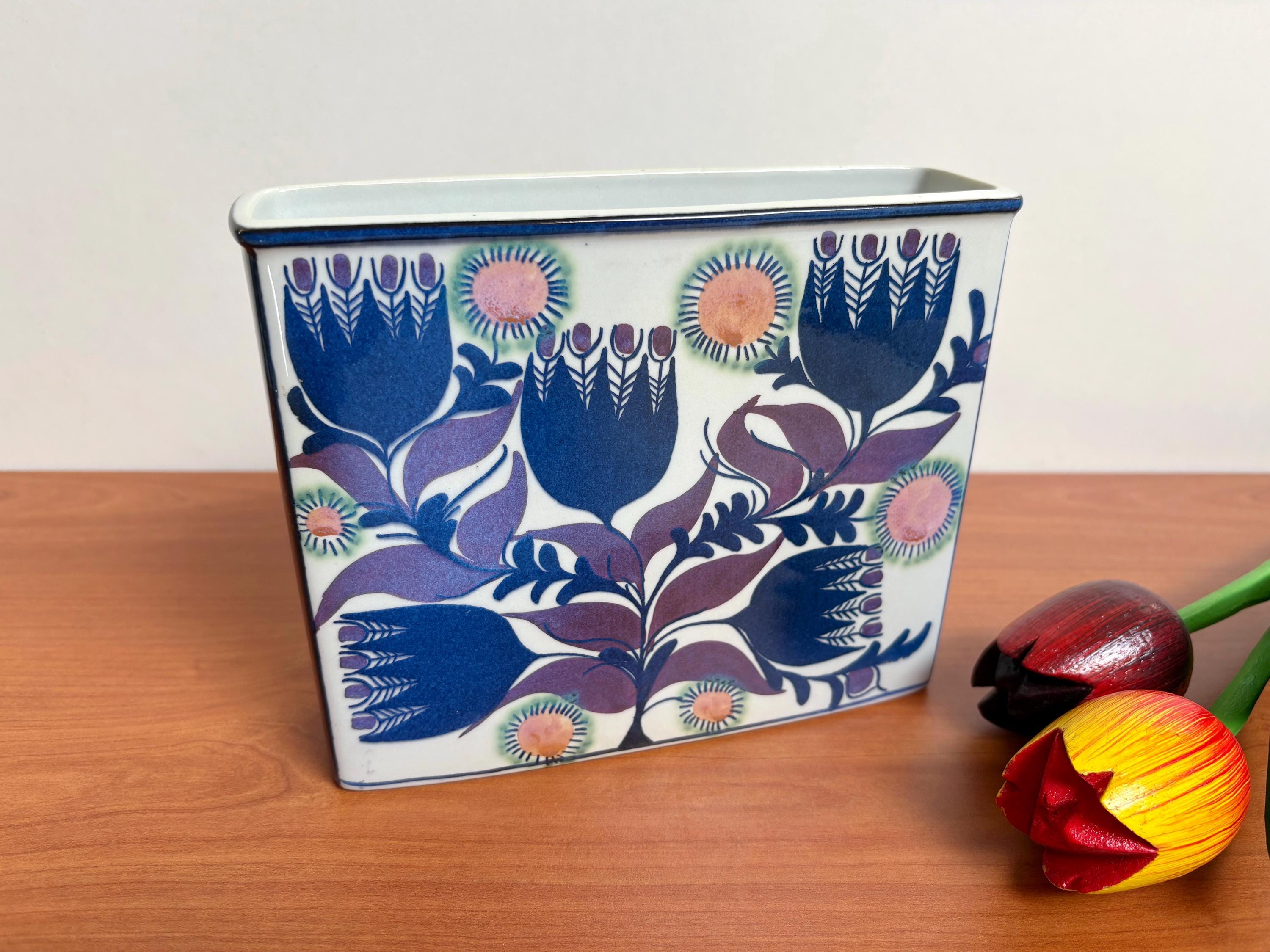 439 ロイヤルコペンハーゲン FAJANCE 大型 デザイナーズ ベース 花瓶 飾壷 27.4cm ブランド：ROYAL COPENHAGEN｜在庫：あり商品一覧｜中古・リサイクル