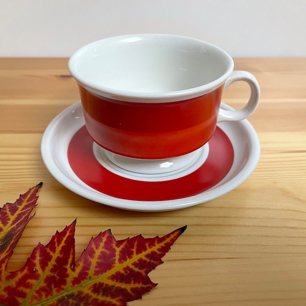 Arabia Spectri coffee cup and saucer, designed by Raija Uosikkinen, made in Finland