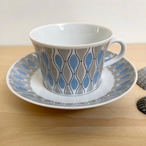 Upsala Ekeby Karlskrona Decor 5721 coffee cup / espresso cup and saucer, made in Sweden