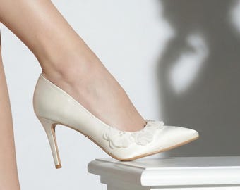 Ivory Satin Wedding Heels 9cm with Floral Appliqués Elegant Bride Pumps