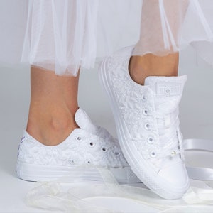 Luxury White Wedding Converse For Bride With Beads, Ivory Wedding Shoes, Ivory Trainers, Ivory Sneakers, Bride Tennis Shoes