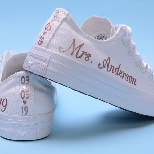 converse trainers gold