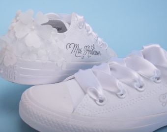 Zapatillas Converse personalizadas para la novia, zapatillas Converse personalizadas para la novia, zapatillas de tenis con monograma para la recepción.