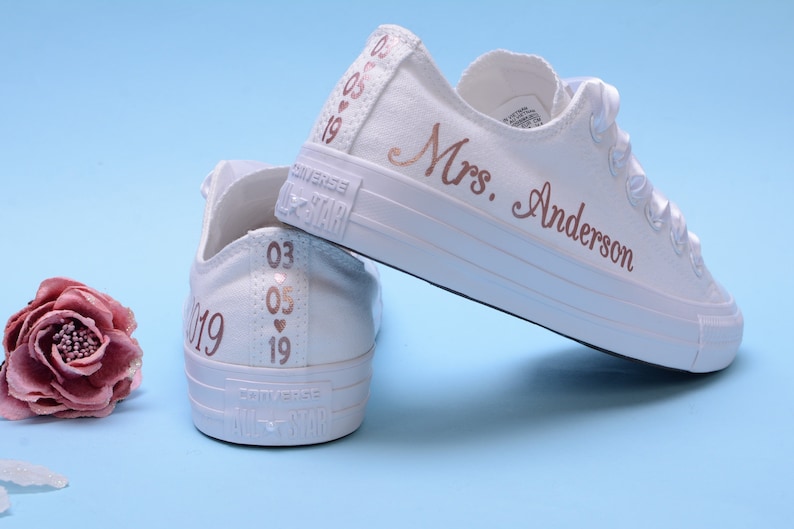 Personalisierte Rose Gold Folie Converse Trainer personalisierte für Braut, kundenspezifische Goldfolie Rose Hochzeit Converse Sneaker, Braut Converse Personalisierte Rose Gold Folie Converse Trainer personalisierte für Braut, kundenspezifische Goldfolie Rose Hochzeit Converse Sneaker, Braut Converse