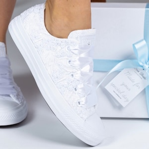 Mariage blanc de luxe Converse pour la mariée, chaussures de mariée personnalisées pour danser, chaussures de mariage à destination, cadeau de mariée Shiwer
