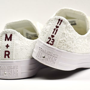 Mariage ivoire de luxe Converse basse en dentelle, chaussures Converse personnalisées pour la mariée, chaussures de tennis basses de mariée personnalisées avec dentelle de Dubaï image 7