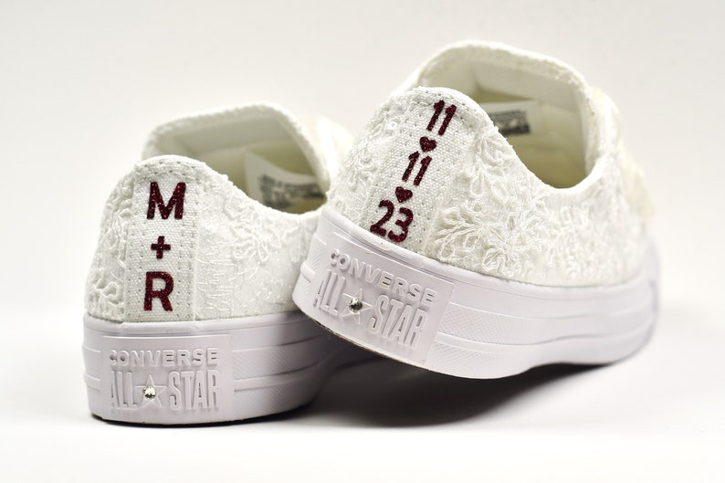 Luxus-Hochzeits-Converse-Spitzen-Niedrigspitze, kundenspezifische Schneeschuh-Hochzeits-Tennisschuhe für Braut, personalisierte Braut Low-Top-Tennisschuhe mit Dubai-Spitze Bild 7