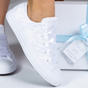 VENTE Converse de mariage ivoire, chaussures Converse personnalisées pour la mariée, mariée personnalisée pour mariage image 3