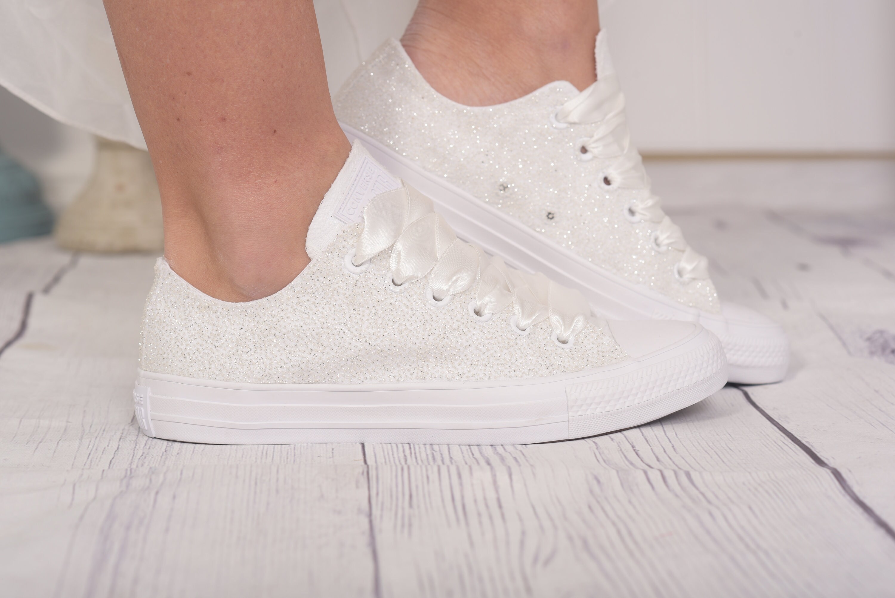 Womens white glitter converse 2025