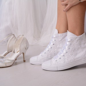 Zapatillas de boda blancas de lujo para novia, top alto converse de encaje, zapatillas altas nupciales con encaje de Dubai imagen 6