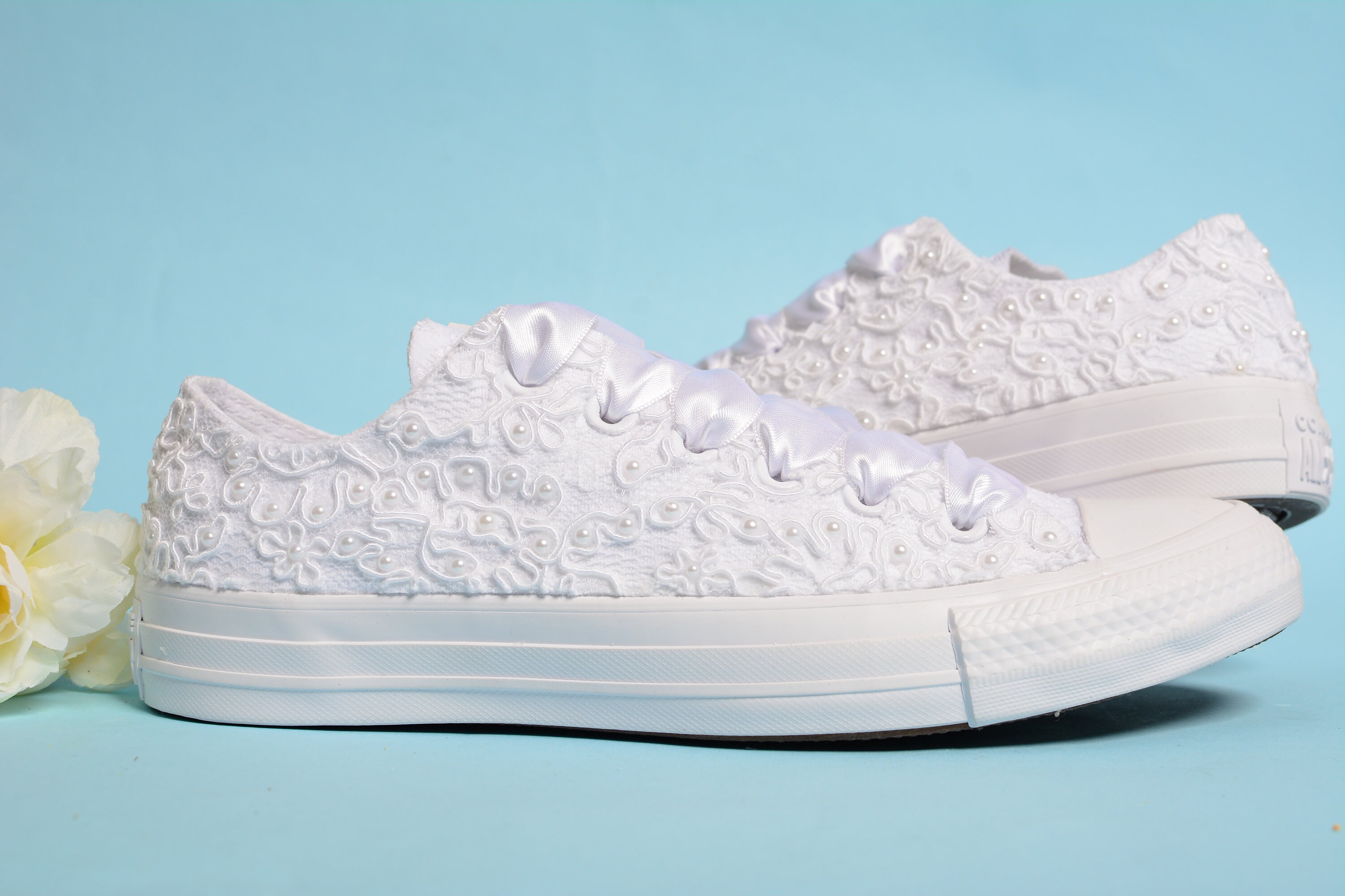 Luxe White Bride Converse Dentelle Converse pour mariée Etsy