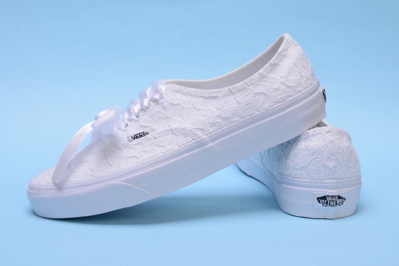 Wedding Vans schoenen voor Bruid, Custom Vans Bridal, Customized Vans Trainers, Lace Vans sneakers, Bride Vans Authentic voor dames Wedding Vans schoenen voor Bruid, Custom Vans Bridal, Customized Vans Trainers, Lace Vans sneakers, Bride Vans Authentic voor dames