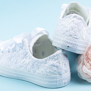 VENTE Converse de mariage ivoire, chaussures Converse personnalisées pour la mariée, mariée personnalisée pour mariage image 4