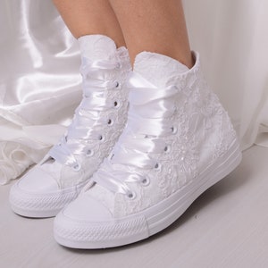 Zapatillas de boda blancas de lujo para novia, top alto converse de encaje, zapatillas altas nupciales con encaje de Dubai imagen 7