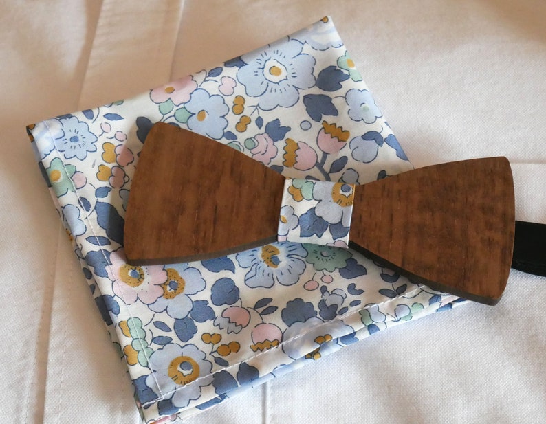 Rustic wedding Liberty handerchief and Wood bow tie handmade personalized bow tie accessories for country wedding party gift