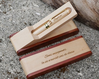 Plumier porte-stylo et son stylo en bois à personnaliser, cadeau personnalisable gravé Fête des Mères et Pères, prénom et message inspirant