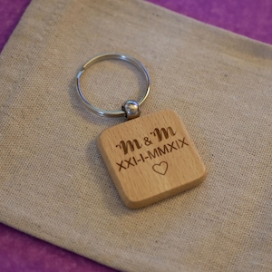 Personalized wood keyring gift, custom keyring as wedding gift, save the date, engraved wood  accessory