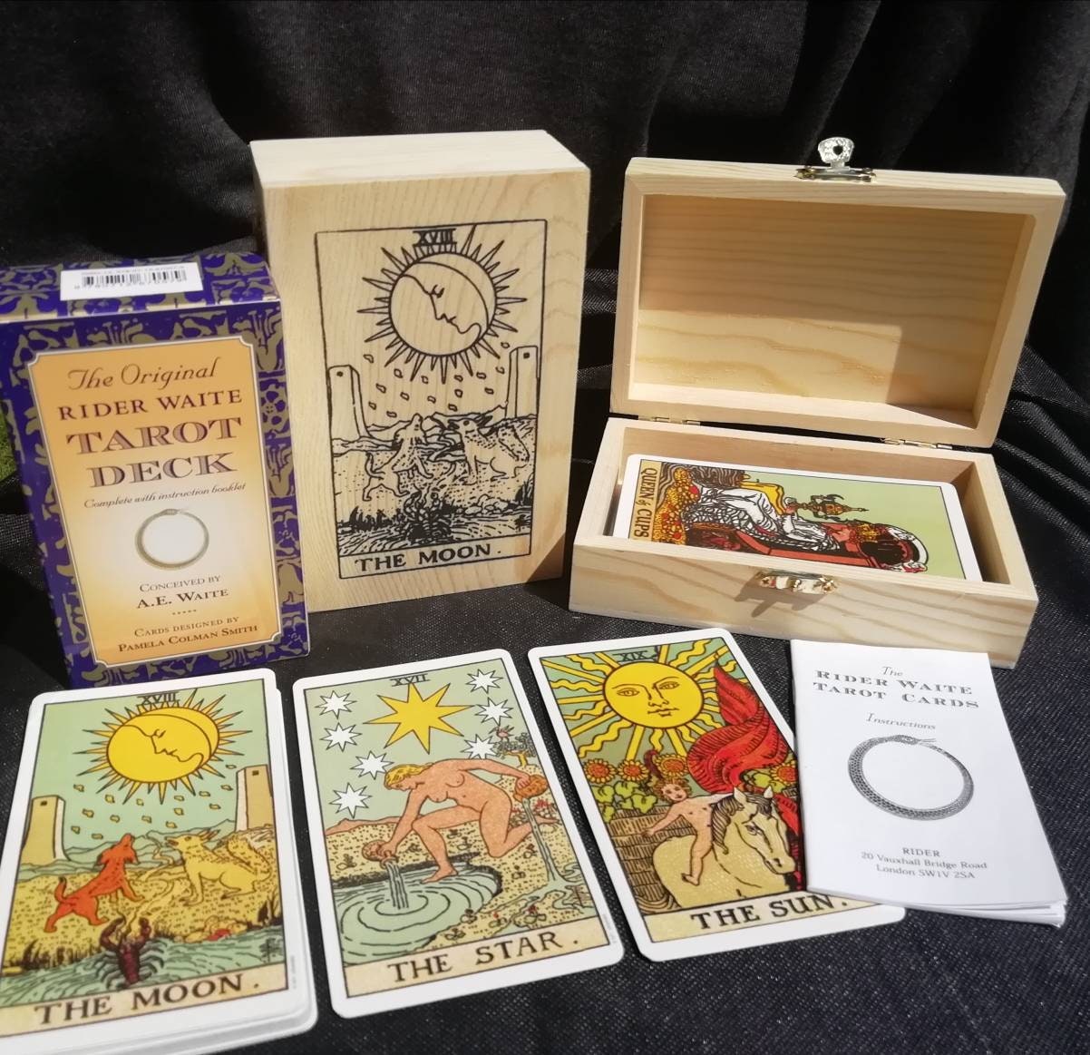 Vuggeviser bronze Hare Tarot Cards Deck. the Rider Waite Gift Set 78 Cards Bag - Etsy